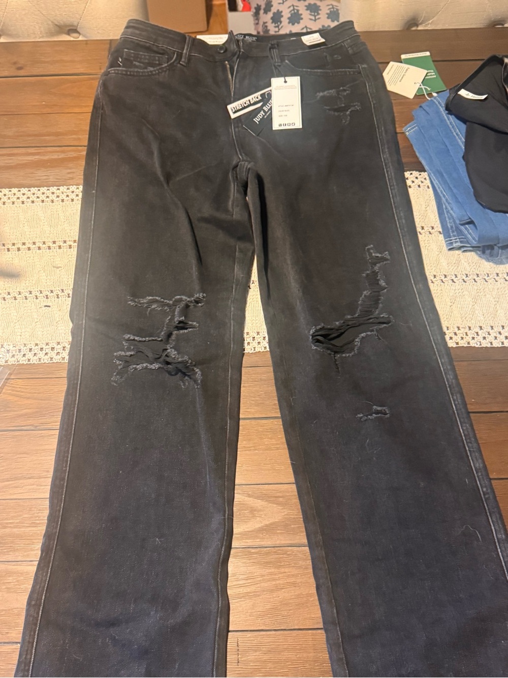 Judy Blue Women's Distressed Straight-Leg Jeans - Black NWT